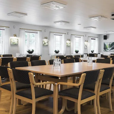 Ronnes Ξενοδοχείο